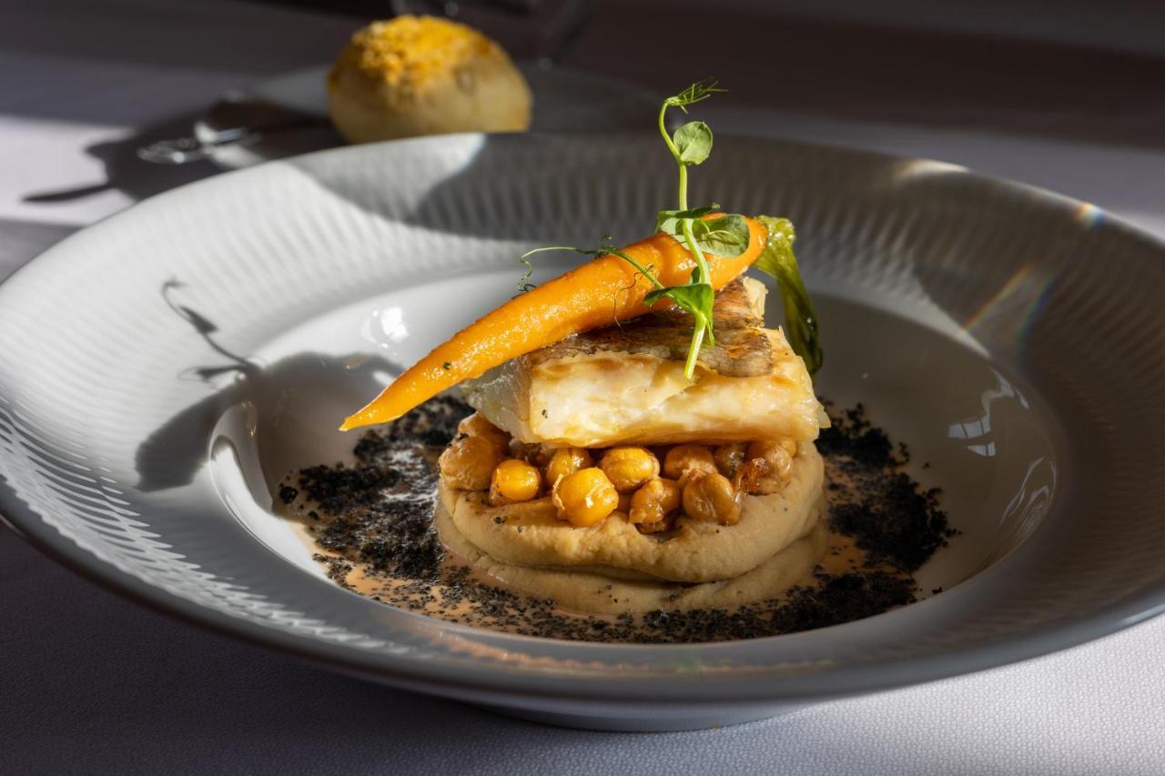 Solar Do Requeijo By Luna Hotels & Resorts Arcos de Valdevez Εξωτερικό φωτογραφία A modern French dish