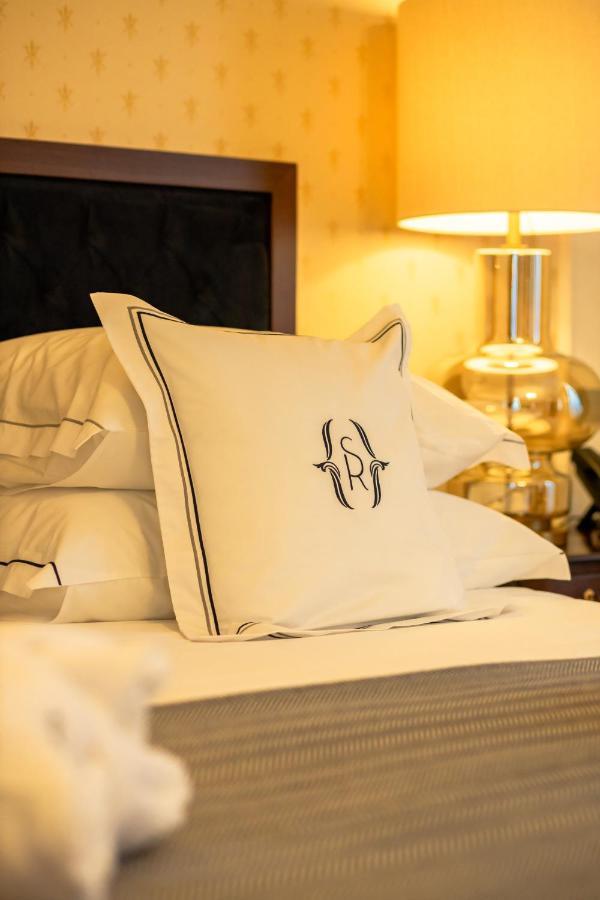 Solar Do Requeijo By Luna Hotels & Resorts Arcos de Valdevez Εξωτερικό φωτογραφία A monogram on a pillow